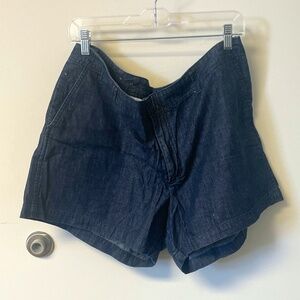Women's Gap Chambray Shorts - 18